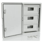 PP3106; Модульный пластиковый шкаф, IP65, УХЛ1., 350х500х190 на 45 модулей (15х3) Непр. Двр.